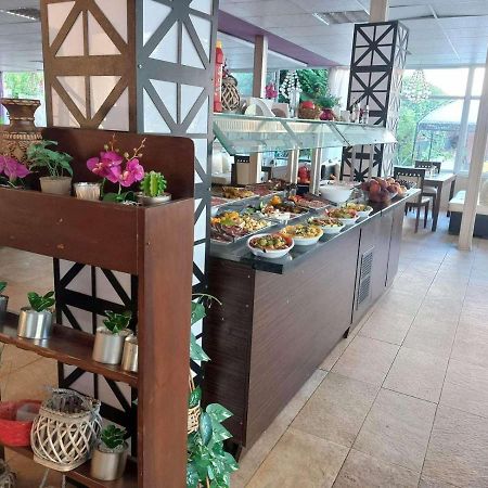 Tropics Hotel Sveti Vlas Luaran gambar