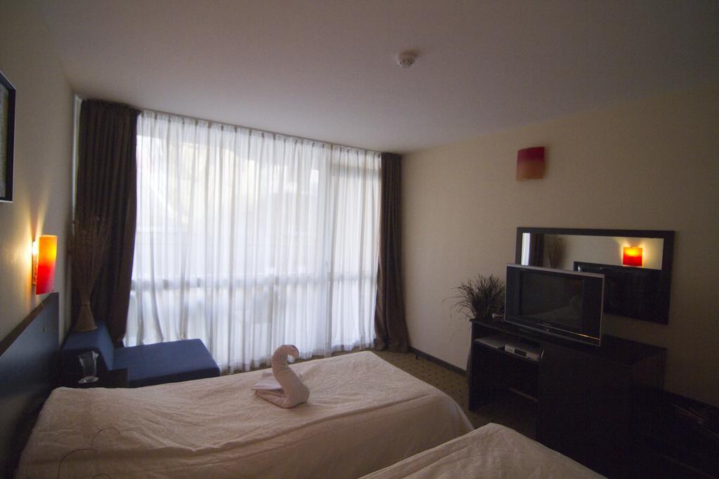 Tropics Hotel Sveti Vlas Luaran gambar