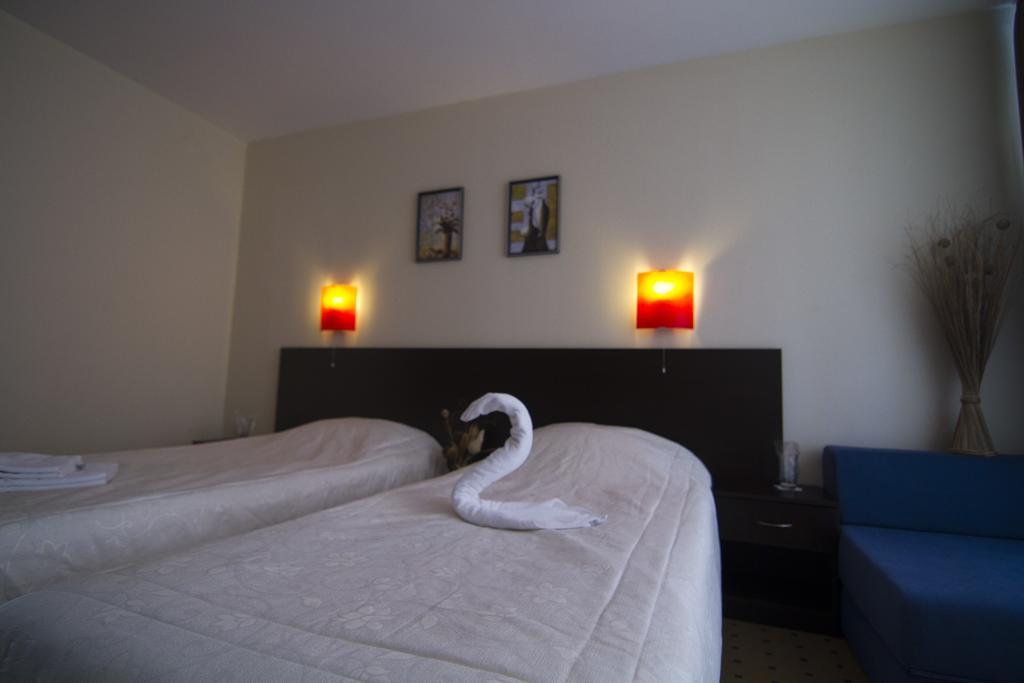Tropics Hotel Sveti Vlas Luaran gambar