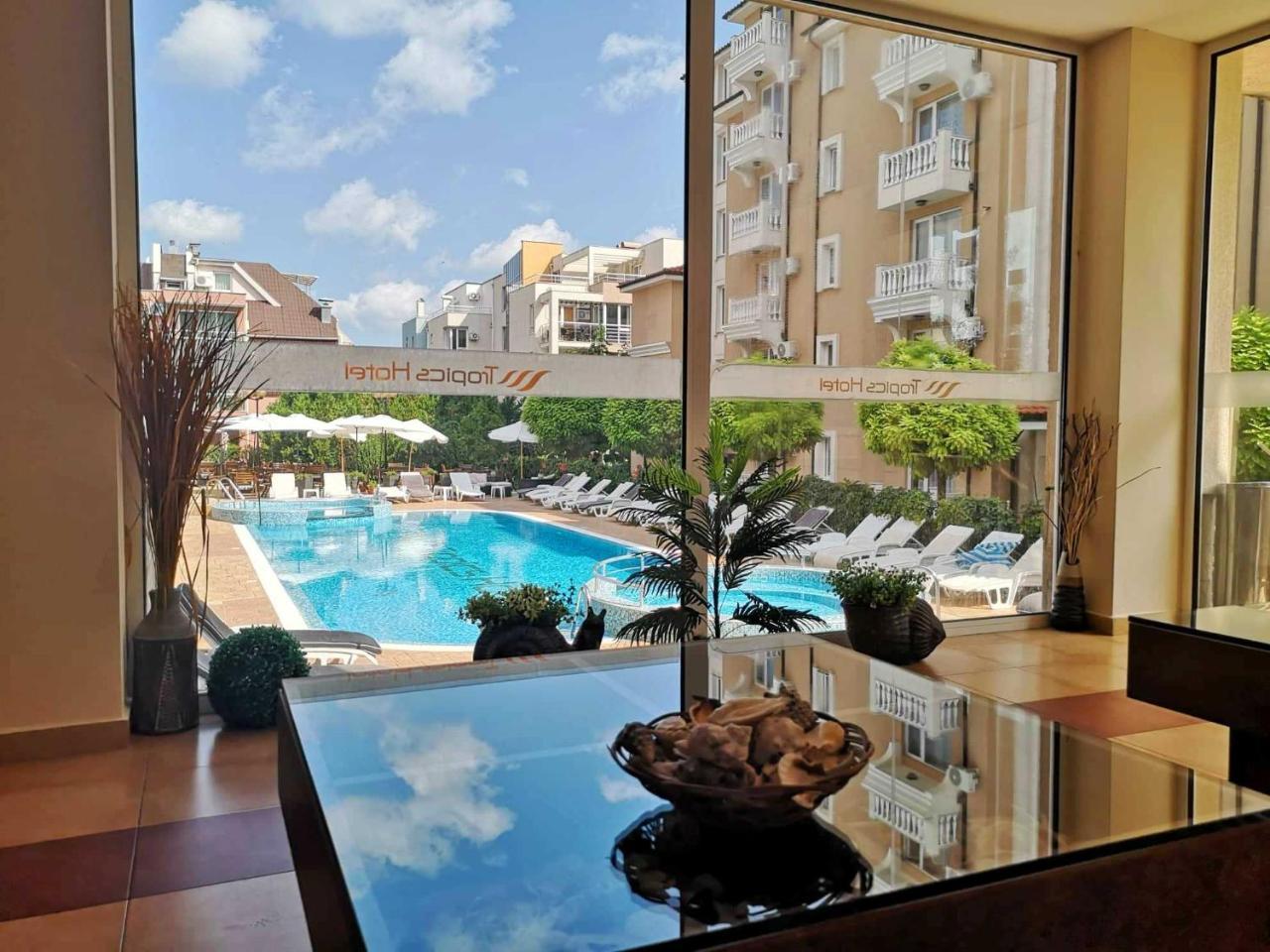Tropics Hotel Sveti Vlas Luaran gambar