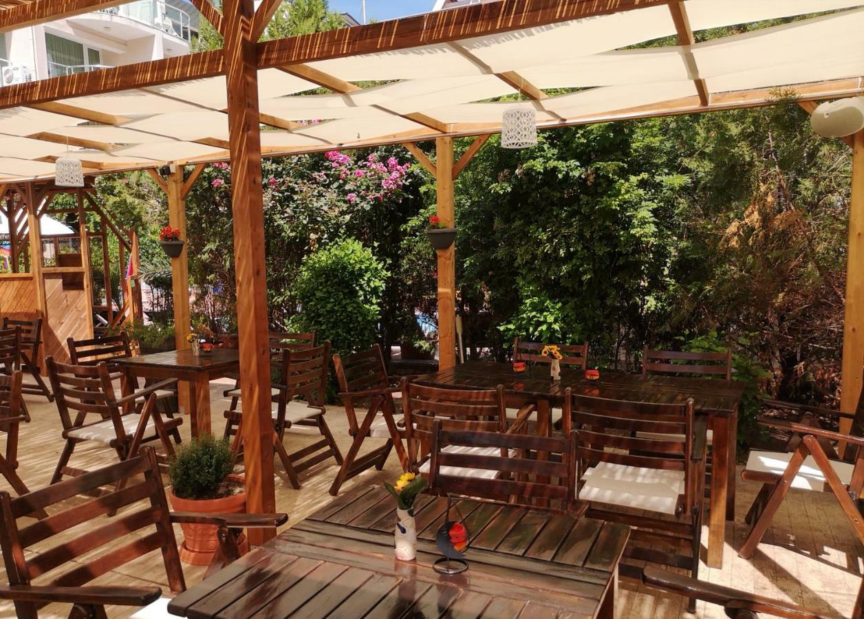 Tropics Hotel Sveti Vlas Luaran gambar